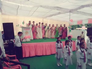 School teachers of SD Academy, Gorakhpur perform group song on the occasion of 15th august