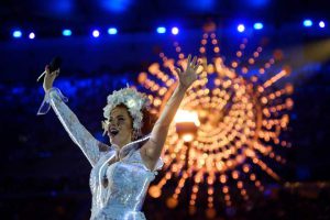 Brazilian singer Vanessa da Mata performs during the closing ceremony of the Rio 2016 Paralympic Games at the Maracana stadium in Rio de Janeiro on September 18, 2016.
