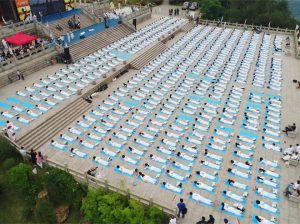 Participants practice yoga at the third International Day of Yoga celebrations at Dongtou Wanghai Pavilion in Wenzhou in China’s Zhejiang on June 19, 2017. Wenzhou (Dongtou) became the sixth city in the Eastern China region to host Yoga Day celebrations.